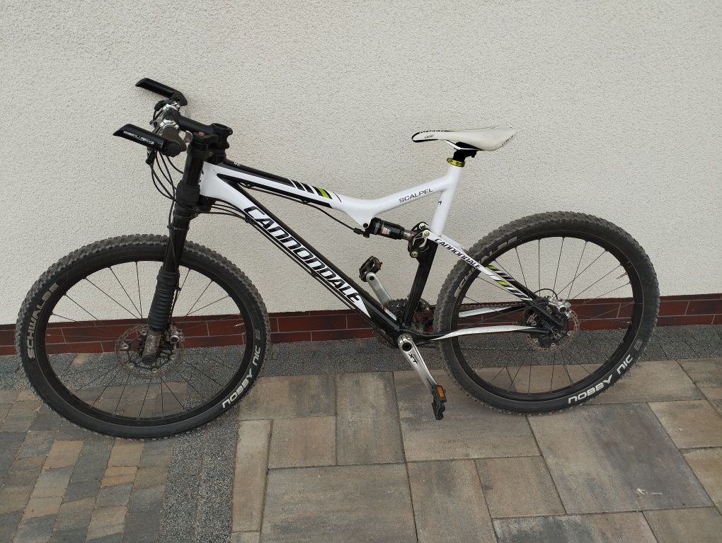 Connondale scalpel SI HM carbon 26