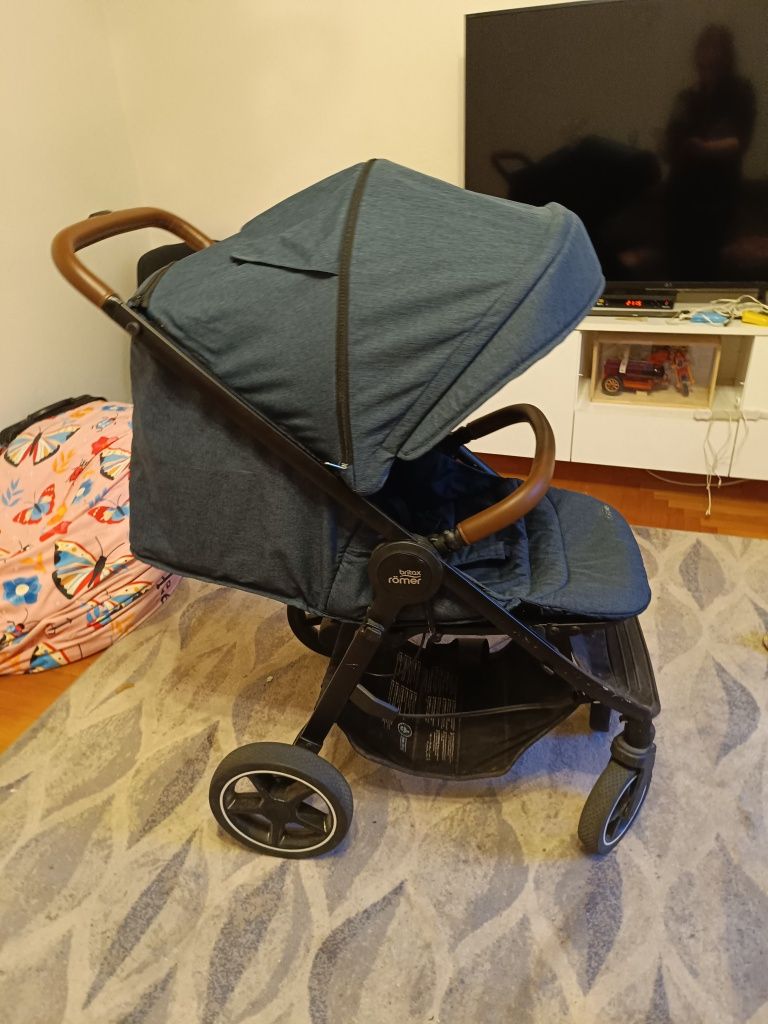 Wózek Spacerowy Britax Romer B-AGILE R 0-22 kg Black shadow/ Black
