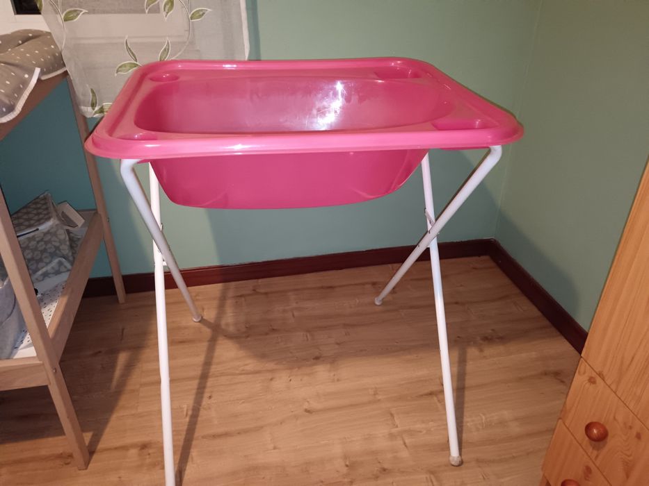 Banheira rosa para bebe