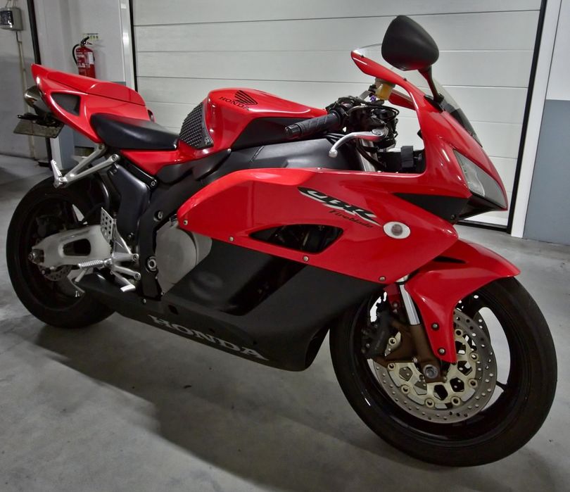Vendo Honda CBR 1000 RR 2004