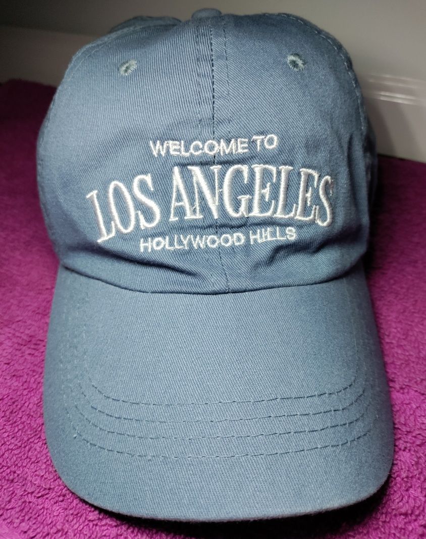 NOWA niebieska czapka z daszkiem Bershka Los Angeles 56 cm