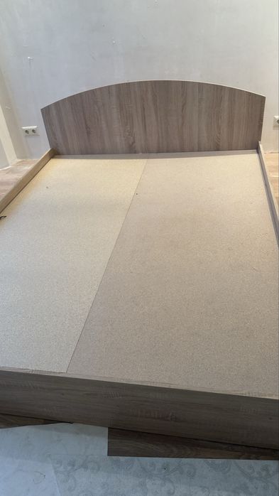 Ліжко в ідеальному стані