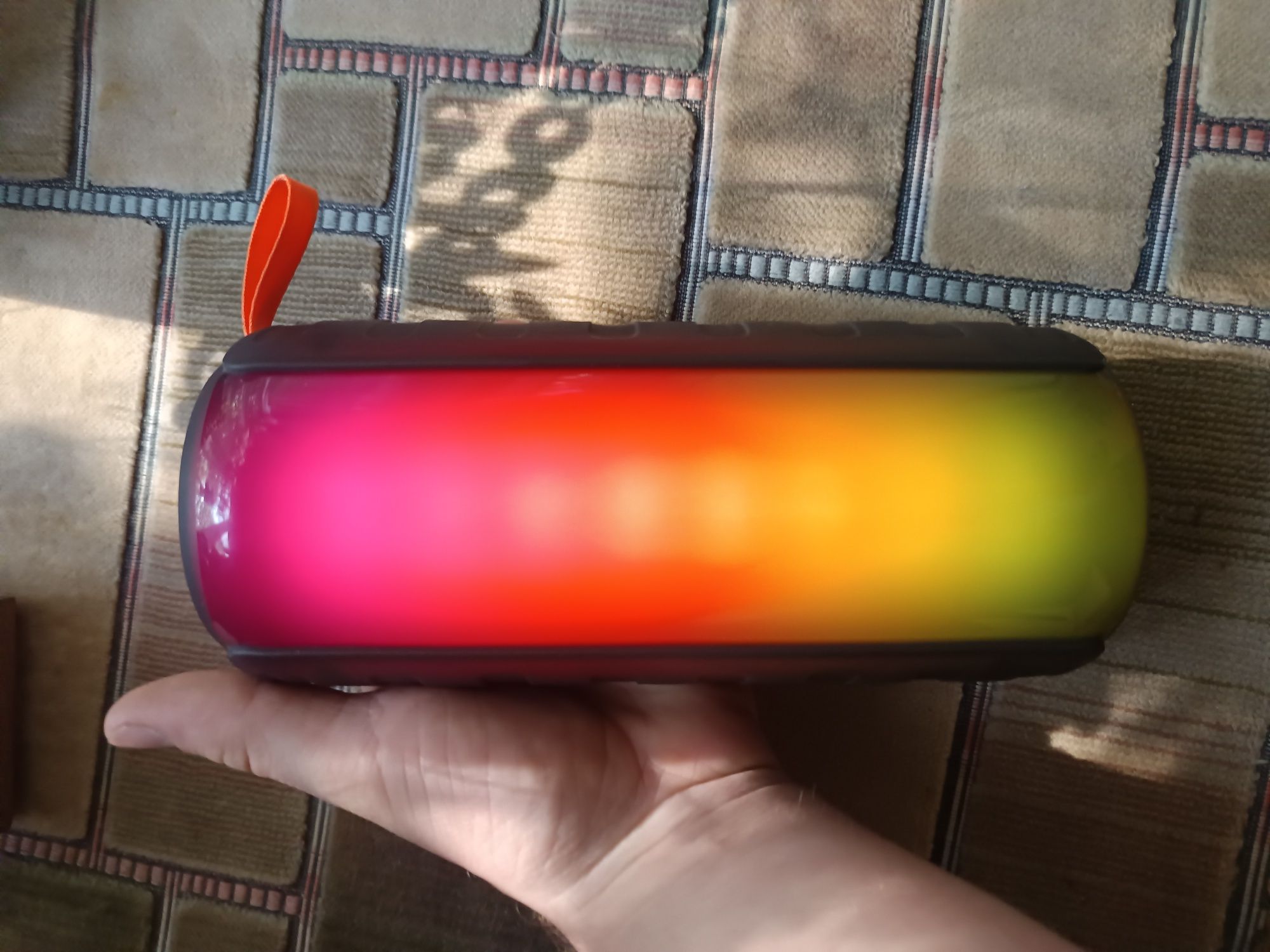 Bluetooth колонка.