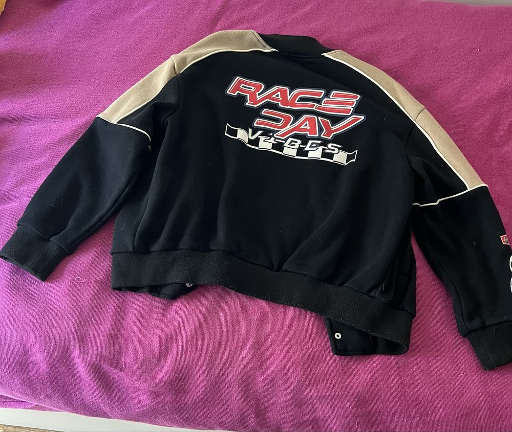 Casaco  Bershka varsity/bomber com inspiração racing