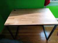 Czarne loftowe industralne biurko z drewnianym blatem 100x60