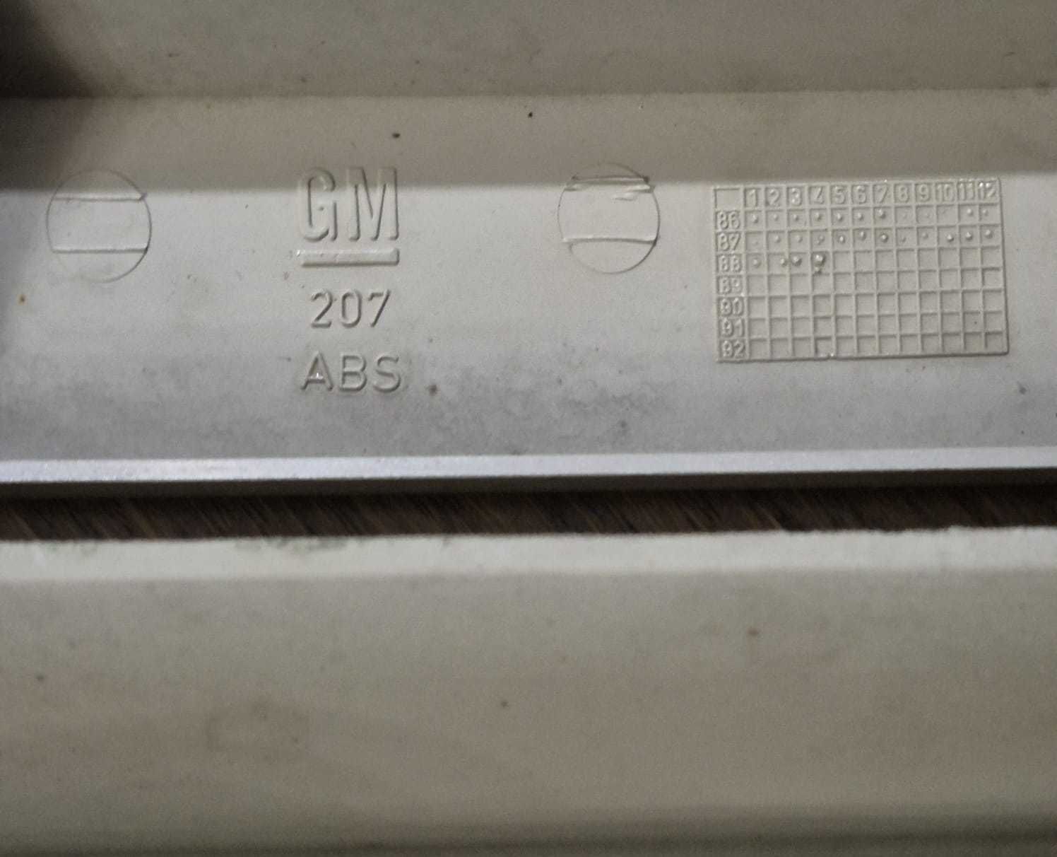 Grill Atrapa Opel Ascona C Lift 1986-87r.  Oryginał