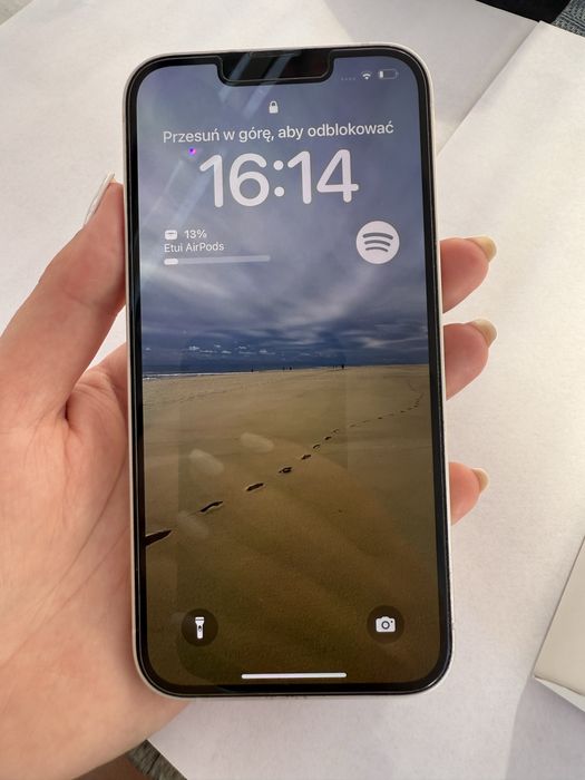 Iphone 13 bialy stan bardzo dobry