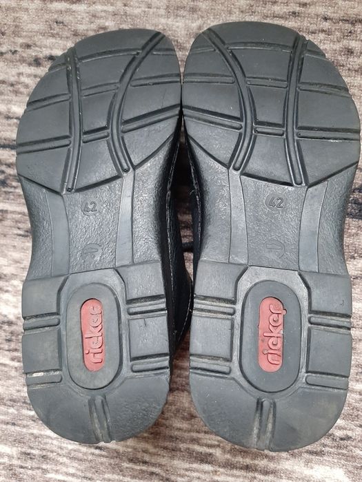 Мужские кожаные ботинки.