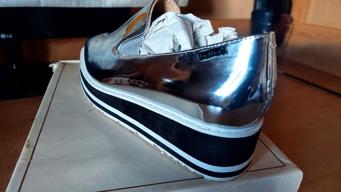 Buty damskie Betler srebrne silver nowe rozmiar 40