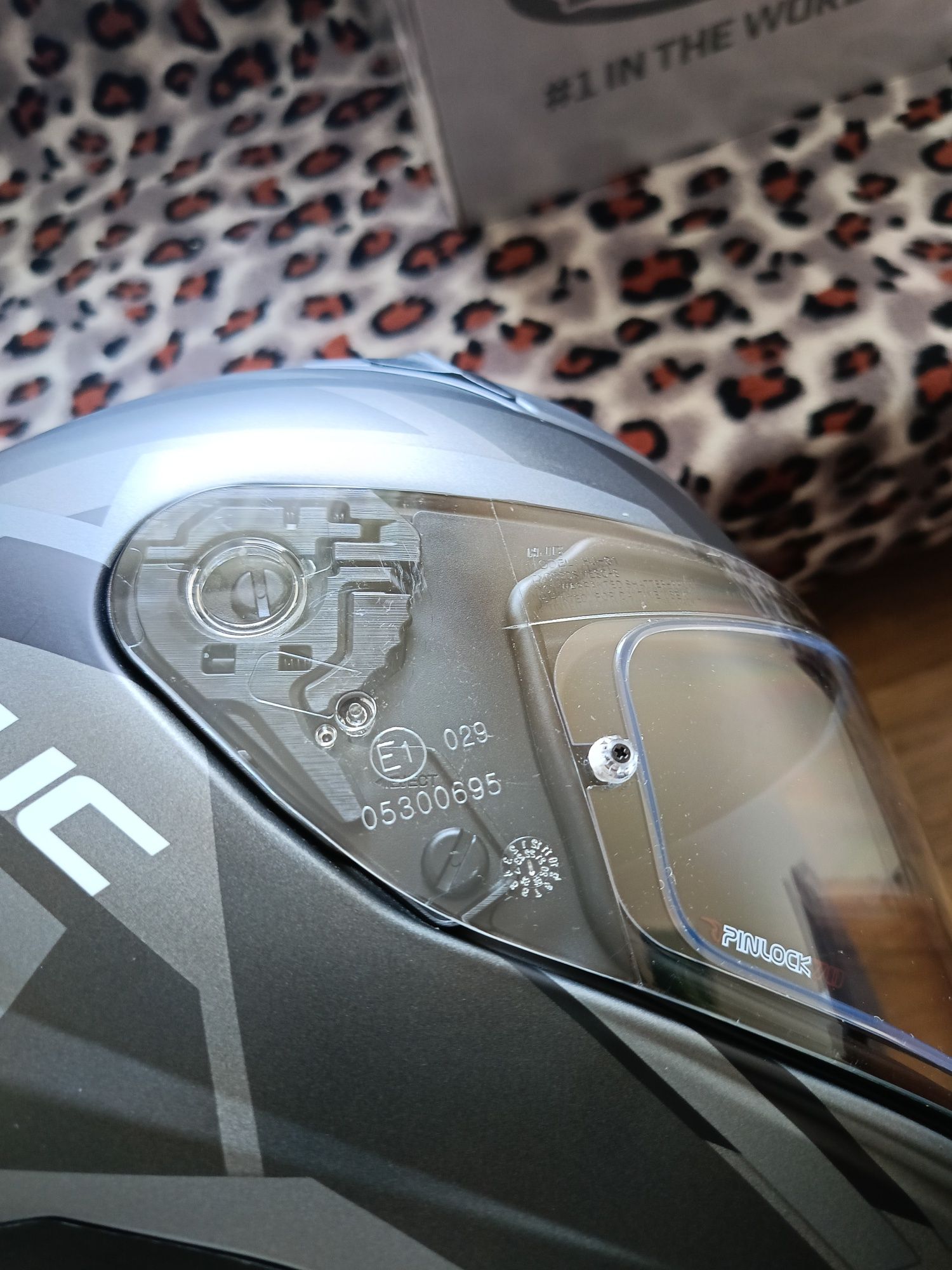 Kask motocyklowy HJC i70