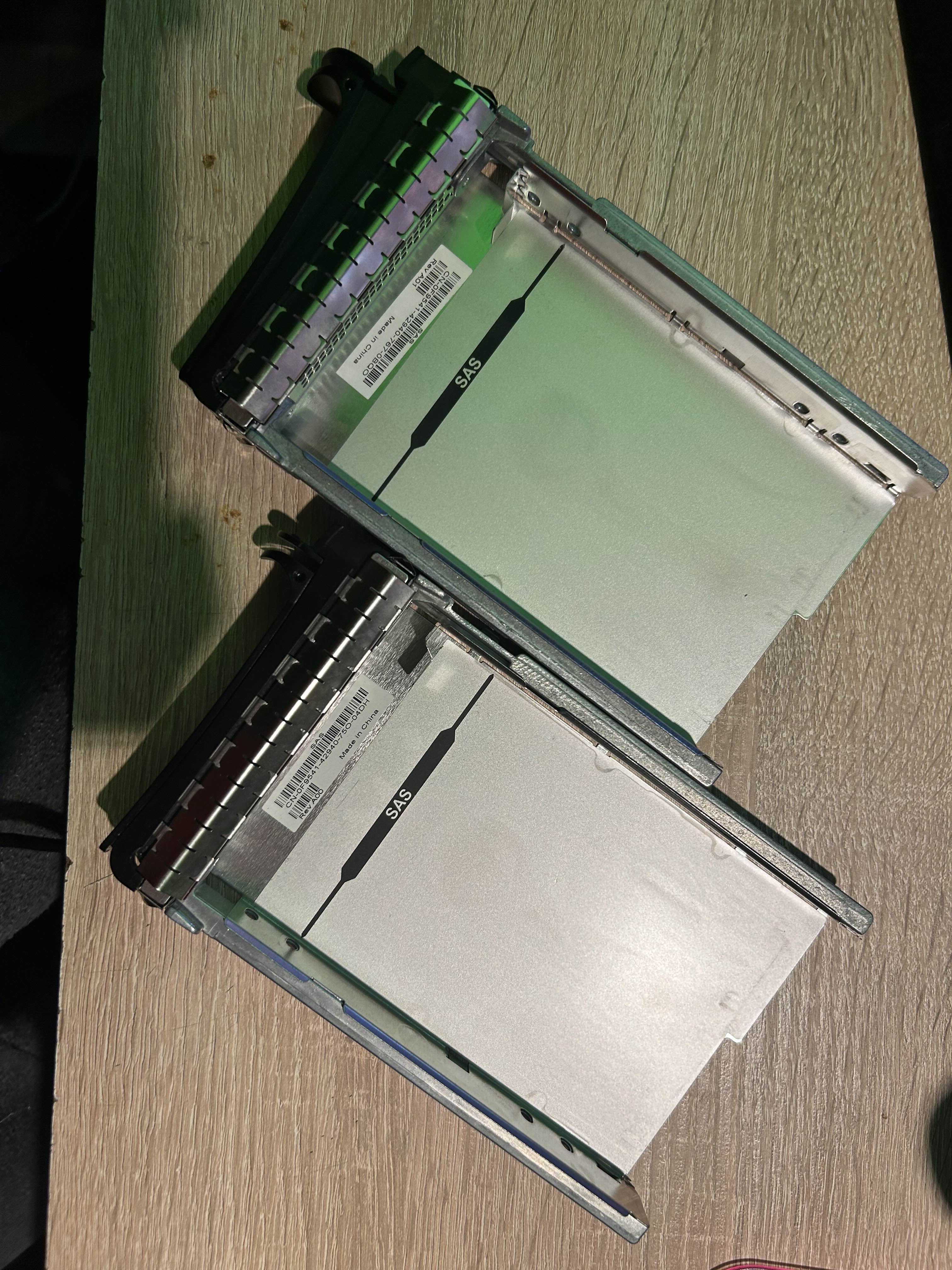 KIESZEN RAMKA 3,5'' DELL PowerEdge  (Serwer) 2szt.