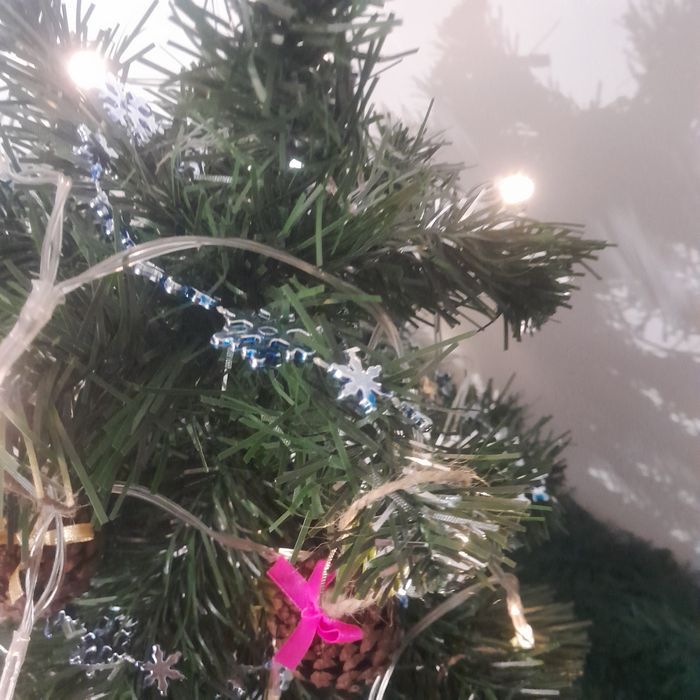 Choinka 45cm z szyszkami