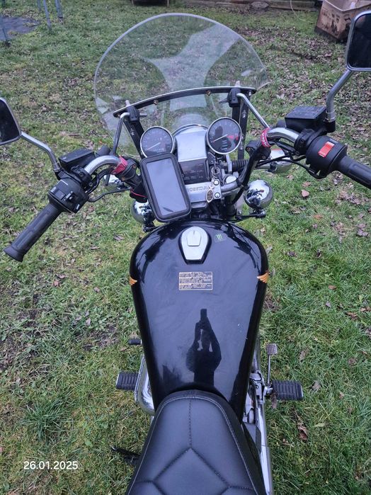 Hondę Shadow. Honda Shadow 700 85r