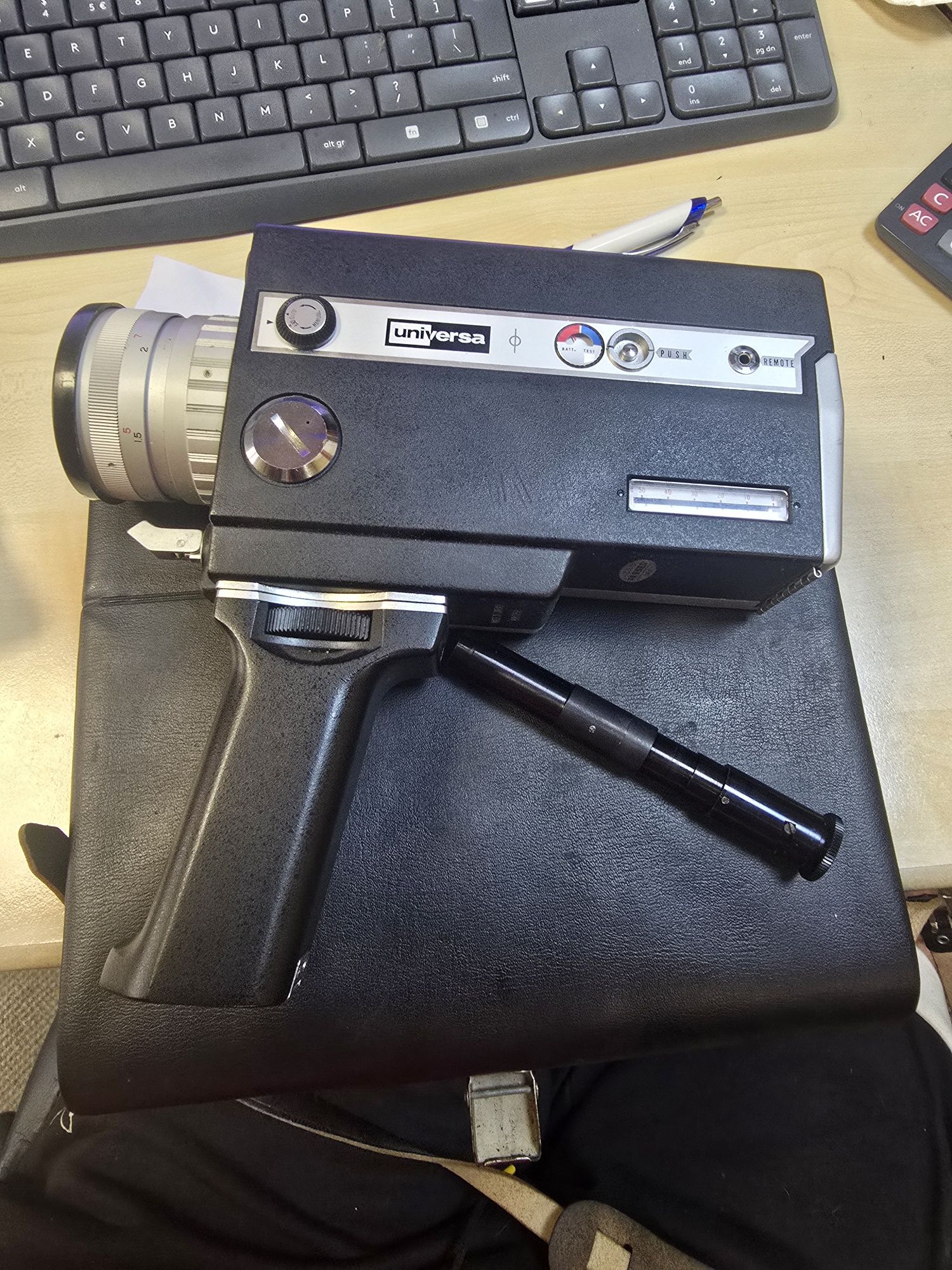 Kamera Universa zoom reflex super-8