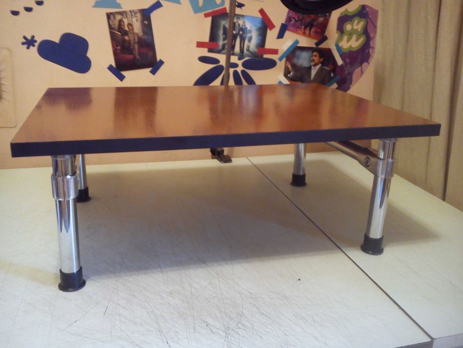 Столик / поличка