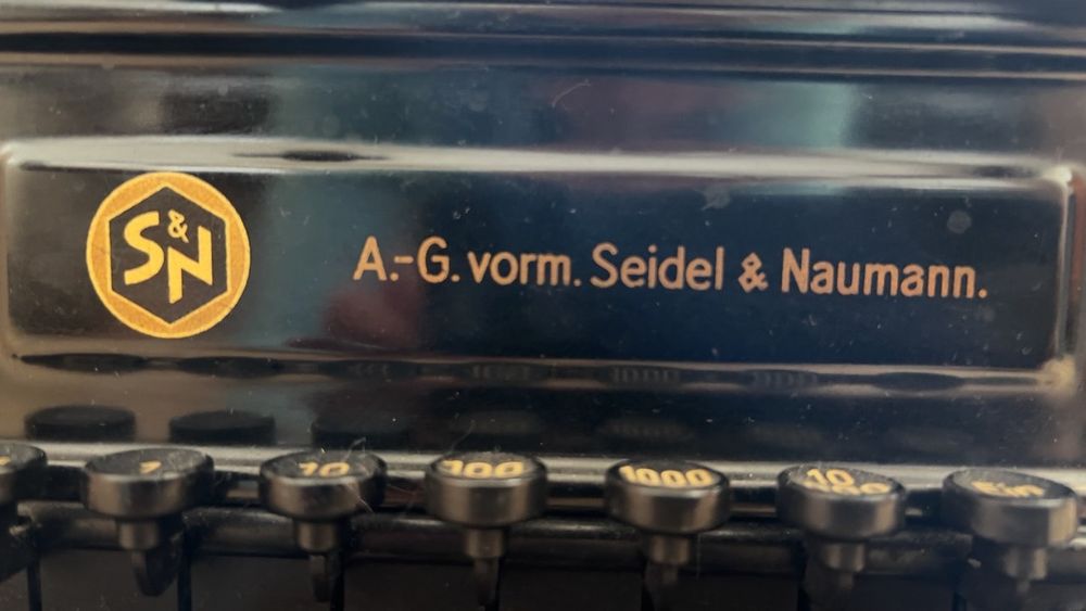 maszyna do pisania IDEAL NAUMANN.
