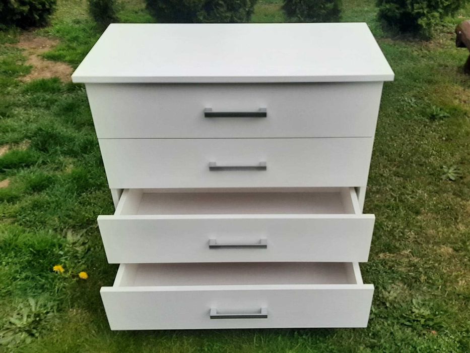 NOWA Biała Komoda z Czterema Szufladami – Solidna i Elegancka