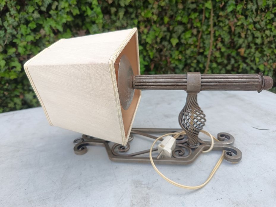 Stylowy ładny kinkiet