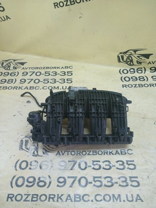 Колектор впускной Audi Q3 2021