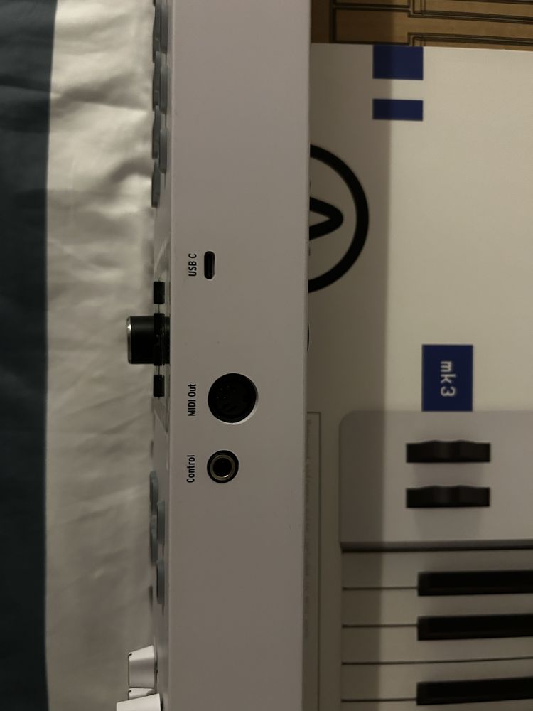 _KeyLab Essential 49 universal midi controller