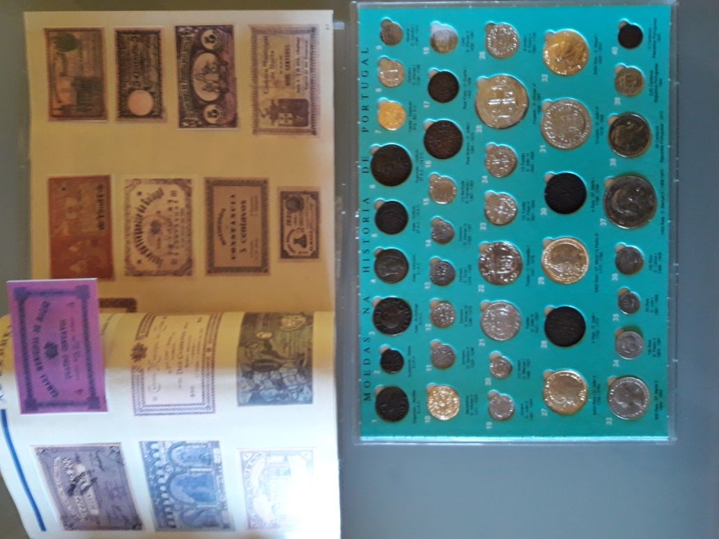 Réplica de notas e moedas antigas