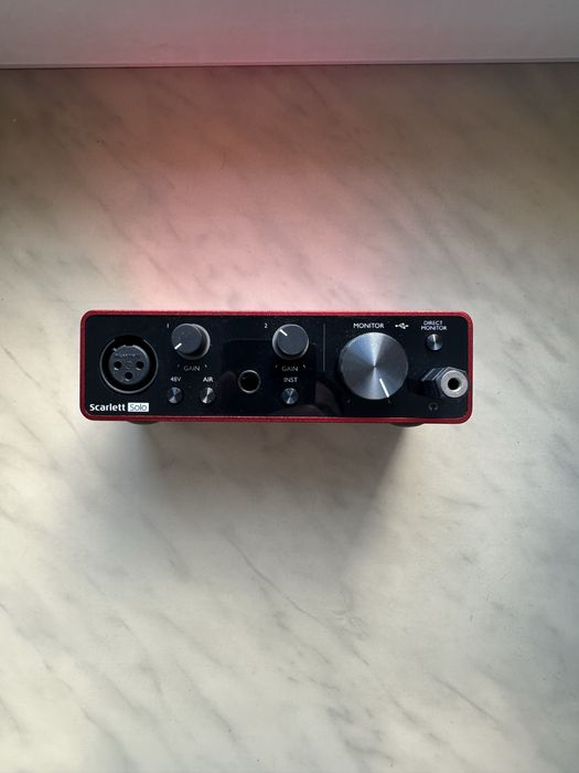 Продам мікрофон RØDE NT1-A і аудіокарту Focusrite Scarlett Solo