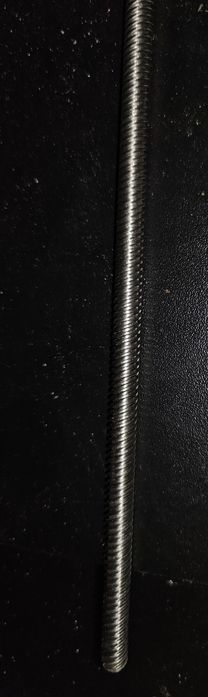 Śruba TR8x8 z nakrętką kasującą luz 66cm