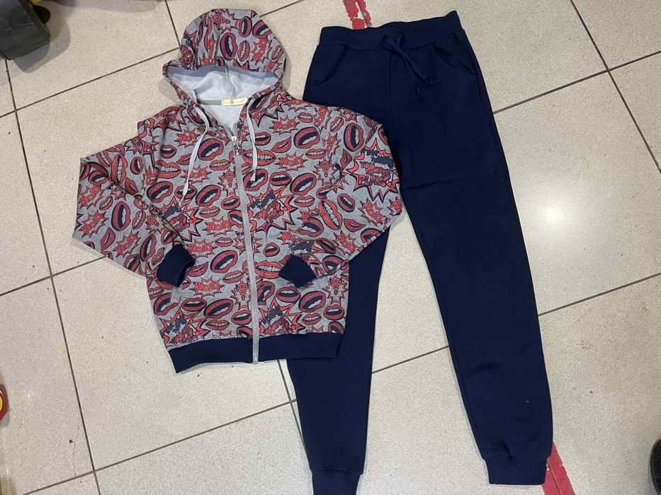 Детский спортивный костюм фирмы Many many