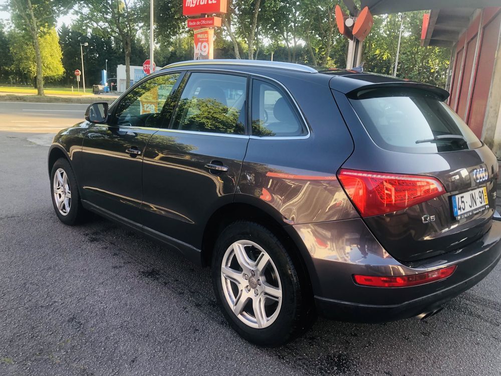 Audi Q5 2.0Tdi Quattro (aceito retoma)