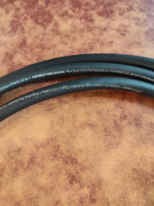 Monster Cable M2000HD HDMI  2,43м