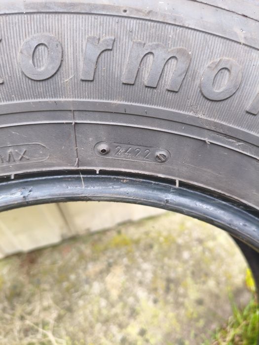 Opony zimowe 225x65x16c. 4 sztuki