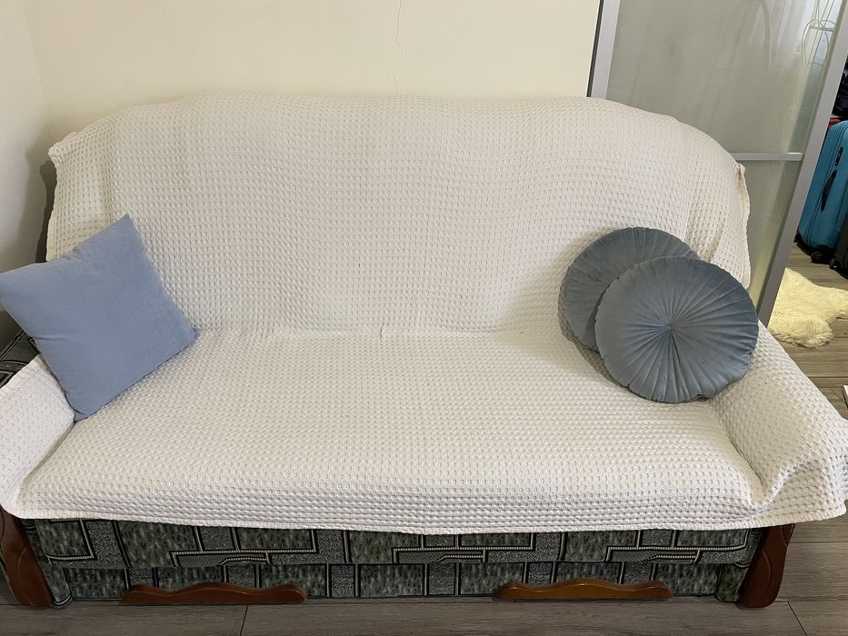 Диван і два крісла