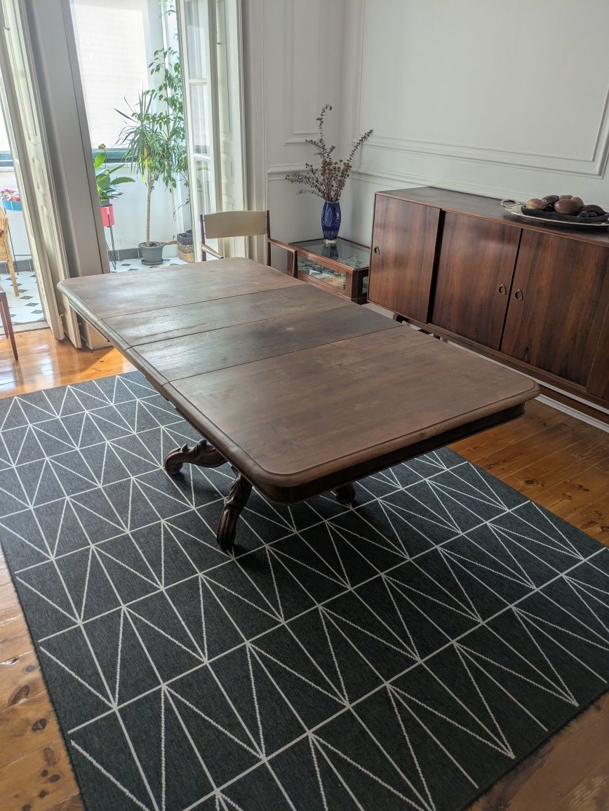 Mesa de Jantar em ótimo estado