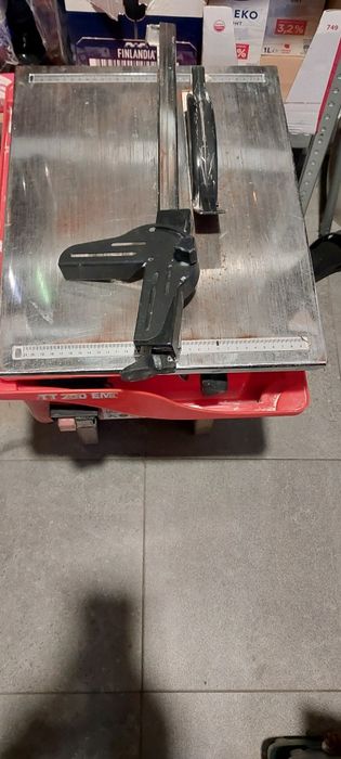 Przecinarka do glazury wodna