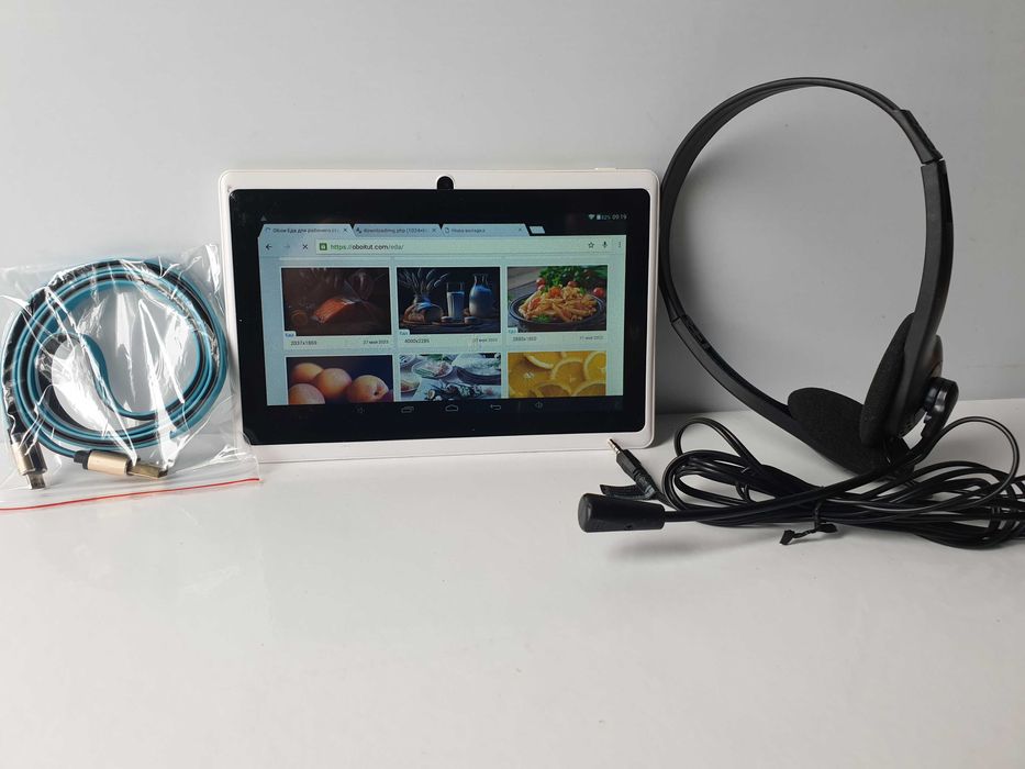 планшет 7" 8GB  Anoc ANQ751208A33HDA 8GB +комплект