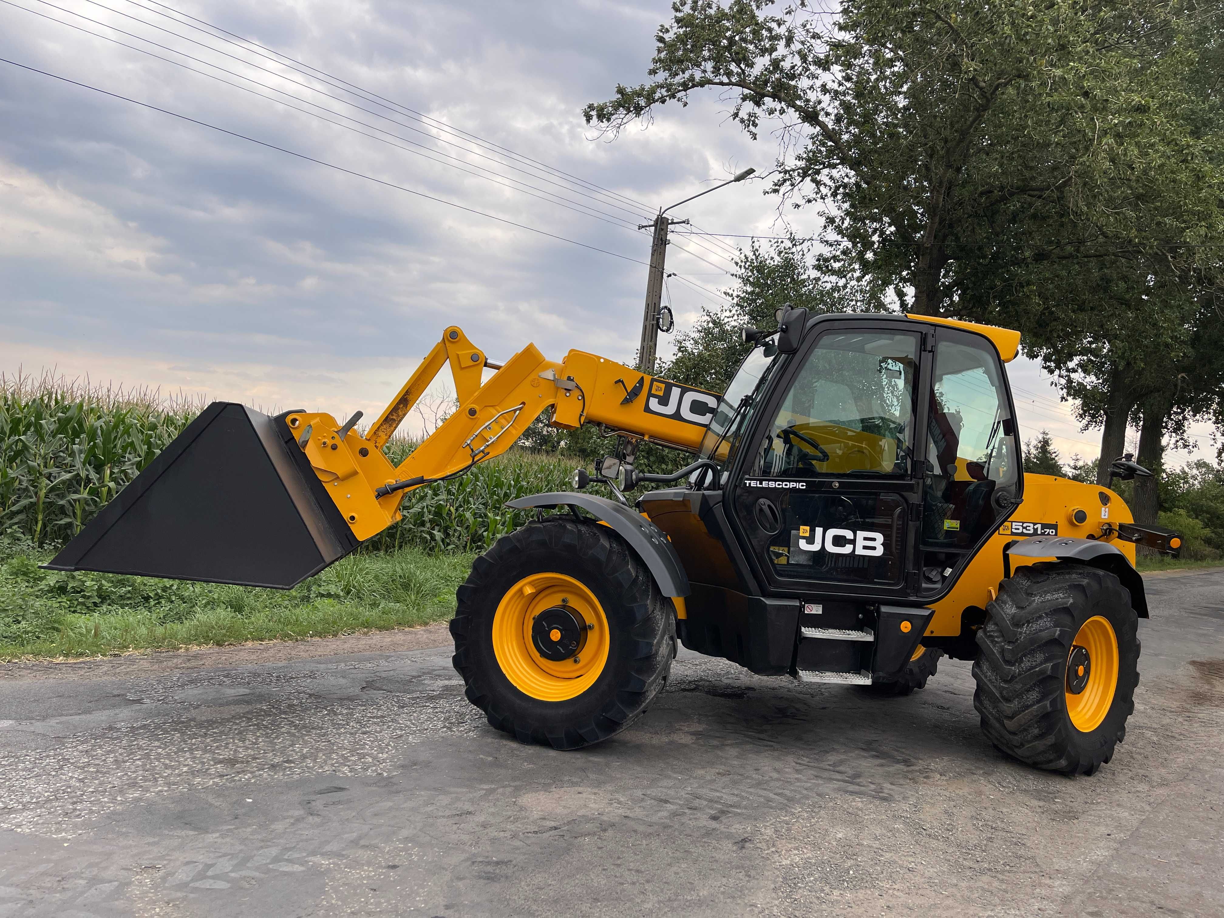 Ładowarka teleskopowa Jcb 531-70 AGRI_2015 ROK_Bardzo ładna_7 Metrów