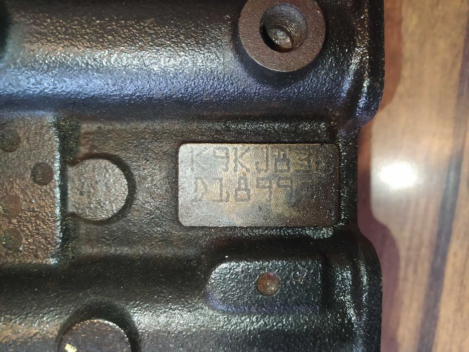 Продам бугеля и болты на двигатель к9к 1,5 DCI.