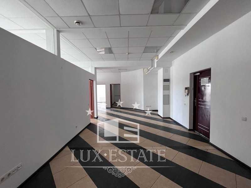 Аренда помещения 130 м2, центр м. Научная ул. Бакулина 4а, Харьков