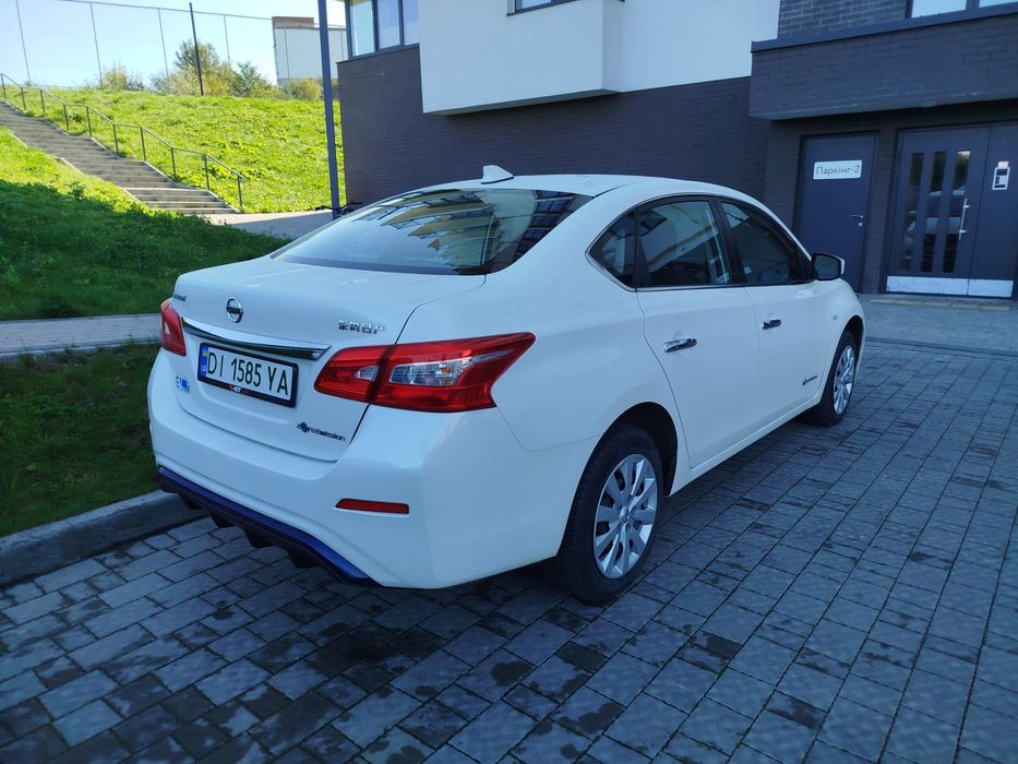 Продам Електромобіль Nissan Sylphy