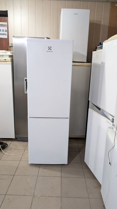 Холодильник Electrolux