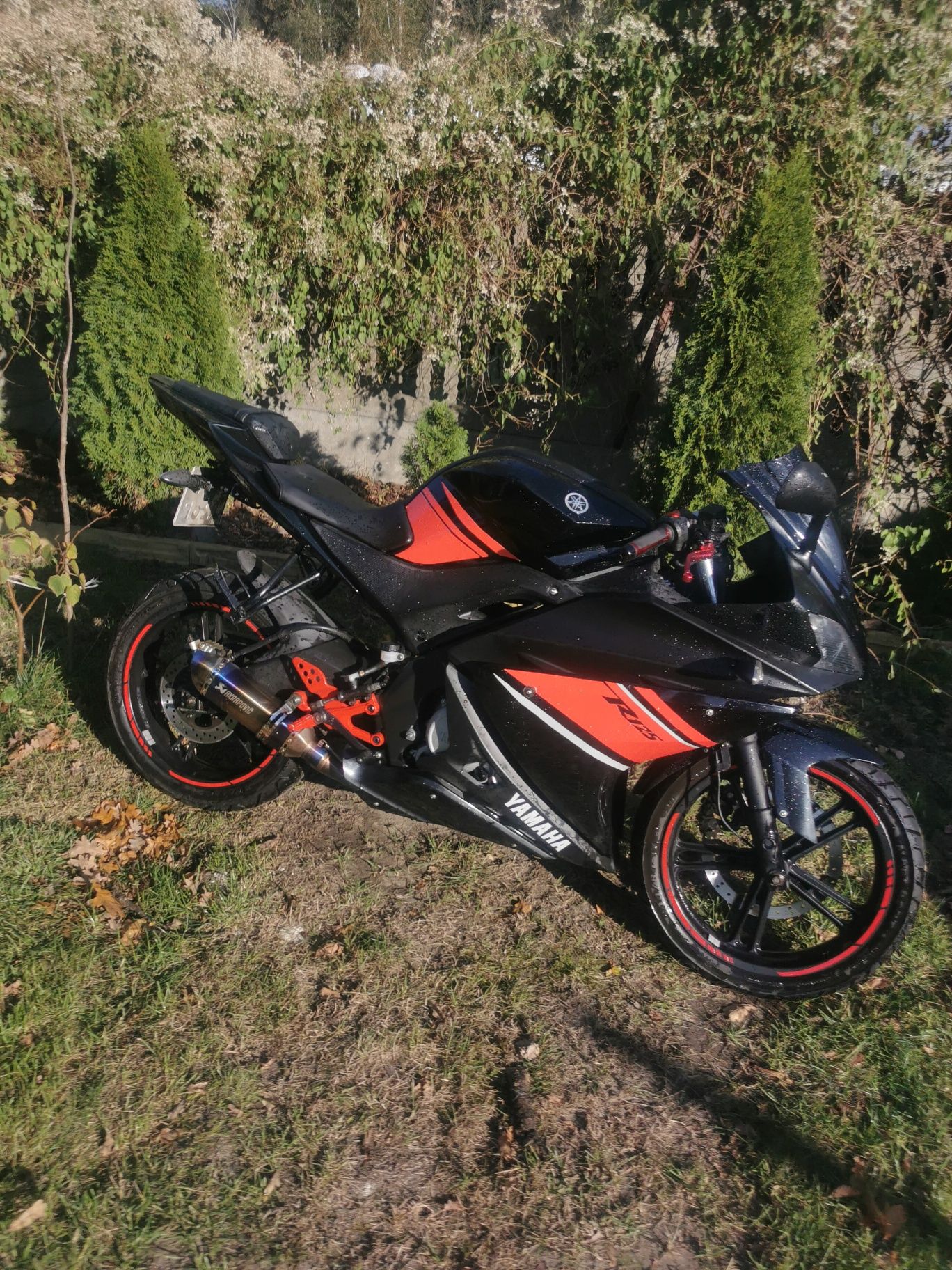 Yamaha yzf R125 .