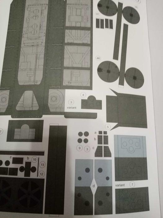 Сборная модель из бумаги, трактор