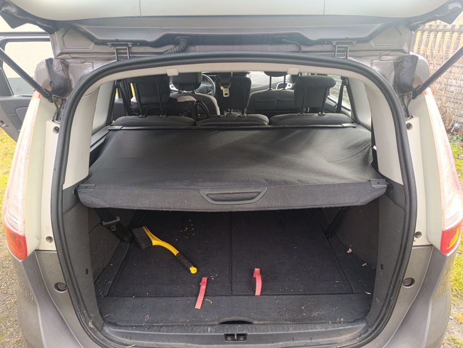 Продам renault grand scenic 2010 1.9 dci