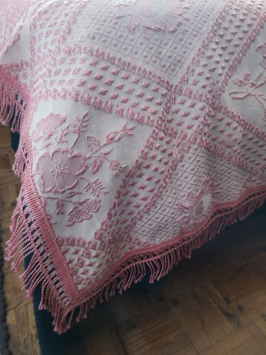 Colcha vintage rosa