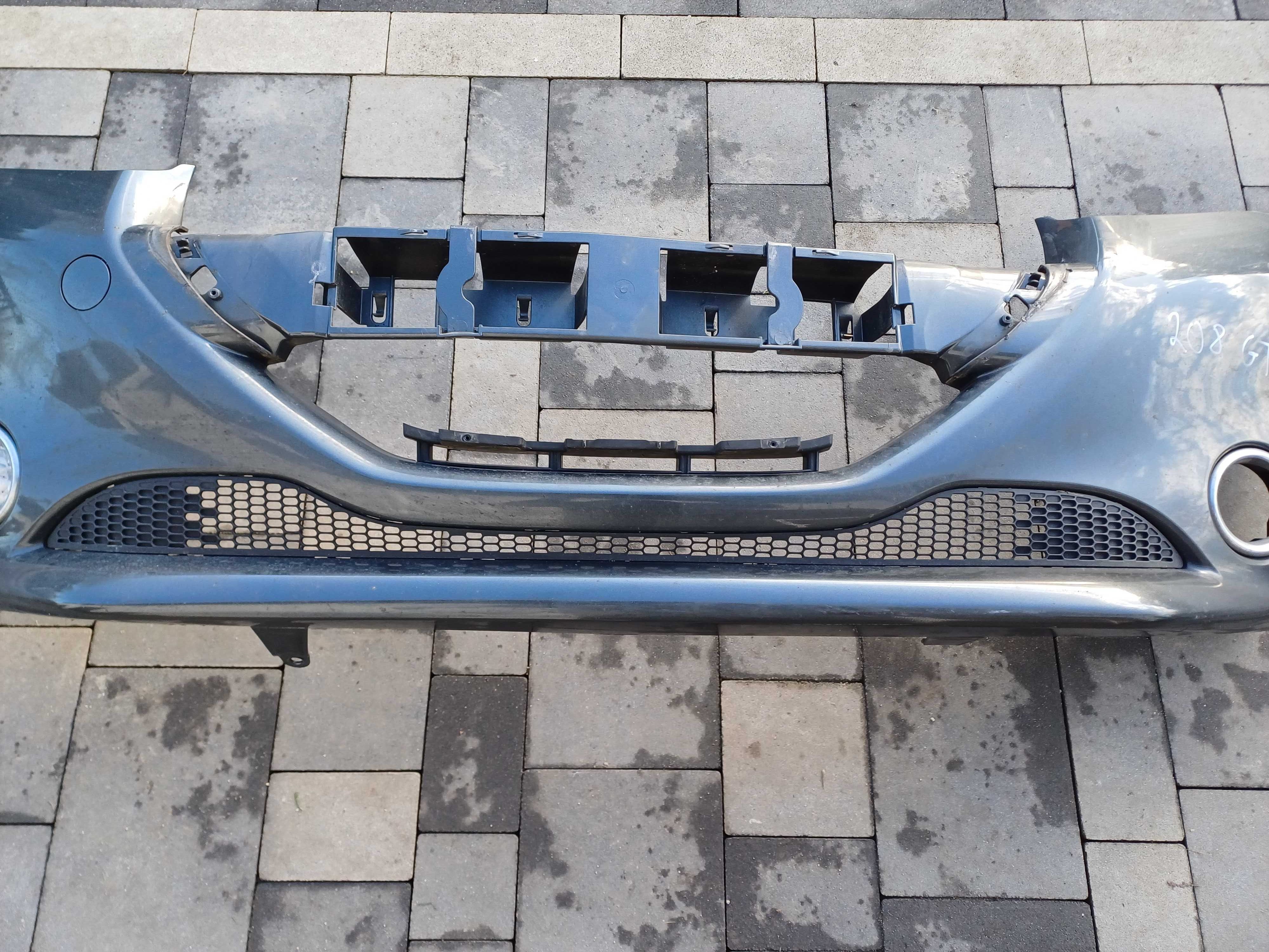 zderzak peugeot 208 rok 12-15 model 9672.794.477