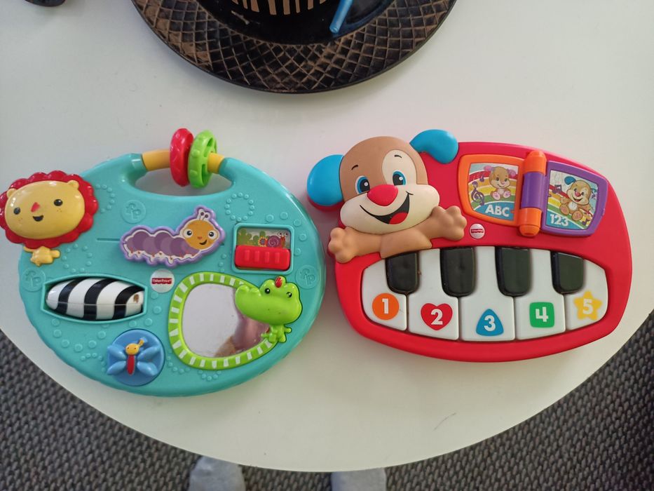 Pianinko Fisher Price po angielsku