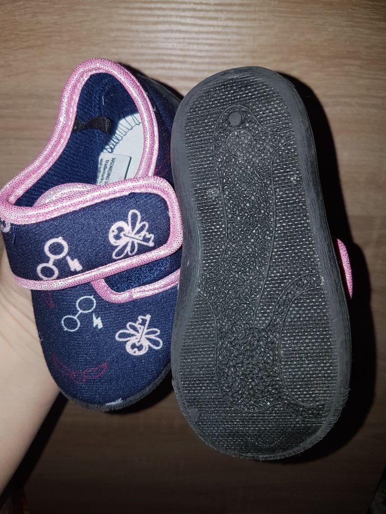 Kapcie dziewczęce