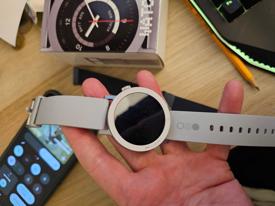 Nothing Phone 3A Pro e CMF Watch Pro 2