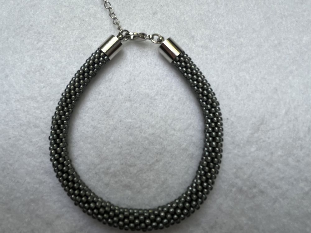 Bransoletka z koralików Toho - inside color black diamond white lined