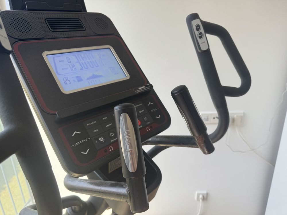 Bicicleta elíptica fixa usada- Sole E55 (valor negociável)